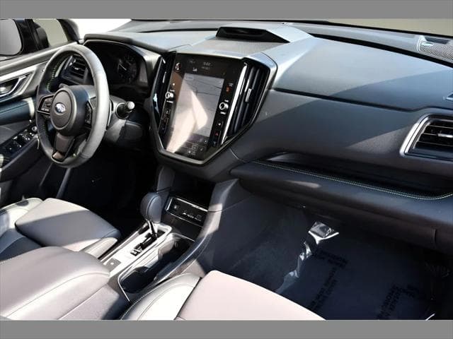 2023 Subaru Ascent SUV in Crystal White Pearl thumbnail 35