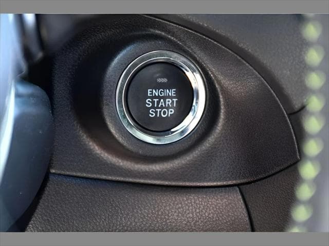 2023 Subaru Ascent SUV in Crystal White Pearl thumbnail 38