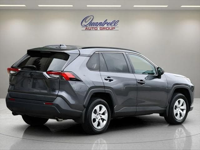 2021 Toyota RAV4 SUV in Magnetic Gray Metallic thumbnail 4