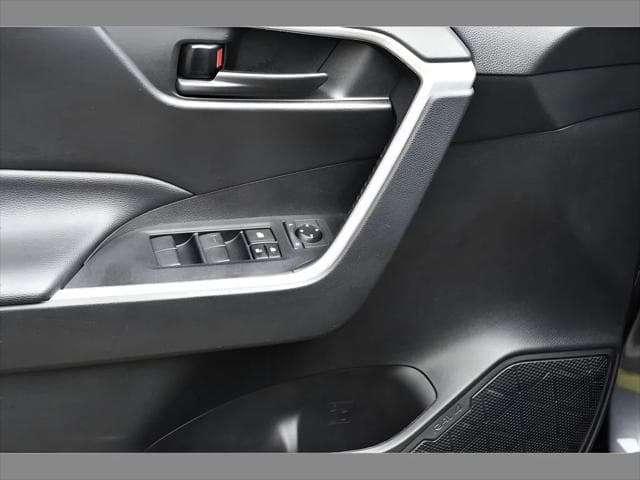 2021 Toyota RAV4 SUV in Magnetic Gray Metallic thumbnail 25
