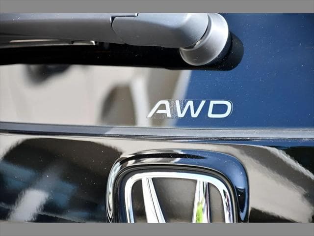 2024 Honda CR-V Hybrid SUV in Crystal Black Pearl thumbnail 28
