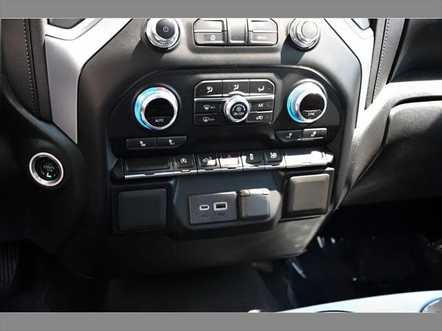 2021 GMC Sierra 1500 Truck in Dark Sky Metallic thumbnail 32