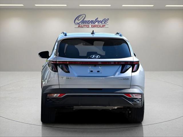 2022 Hyundai Tucson Hybrid SUV in Shimmering Silver thumbnail 5