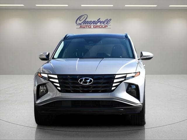 2022 Hyundai Tucson Hybrid SUV in Shimmering Silver thumbnail 9