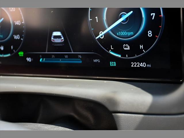 2022 Hyundai Tucson Hybrid SUV in Shimmering Silver thumbnail 19