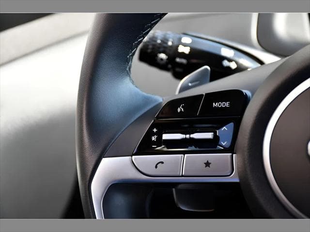 2022 Hyundai Tucson Hybrid SUV in Shimmering Silver thumbnail 34