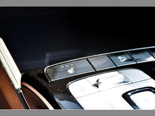 2022 Hyundai Tucson Hybrid SUV in Shimmering Silver thumbnail 37