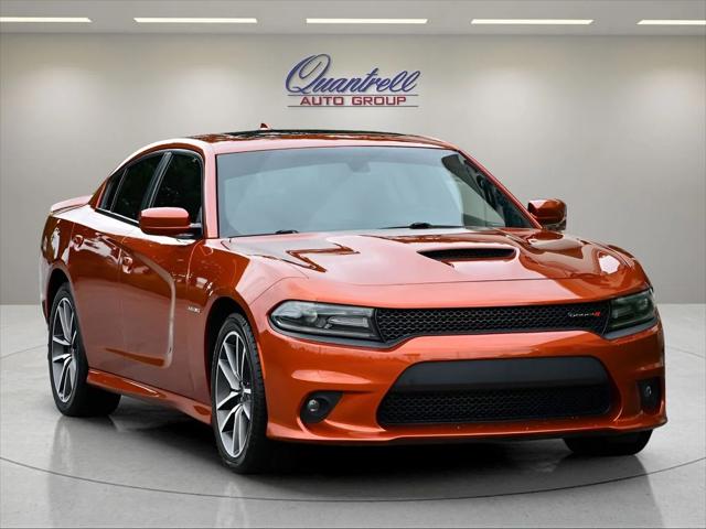 2020 Dodge Charger Sedan in Sinamon Stick - Image 2