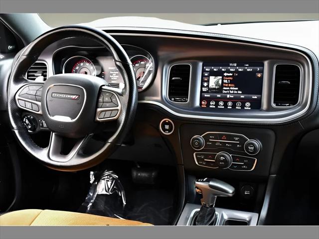 2020 Dodge Charger Sedan in Sinamon Stick thumbnail 18