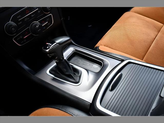 2020 Dodge Charger Sedan in Sinamon Stick thumbnail 37