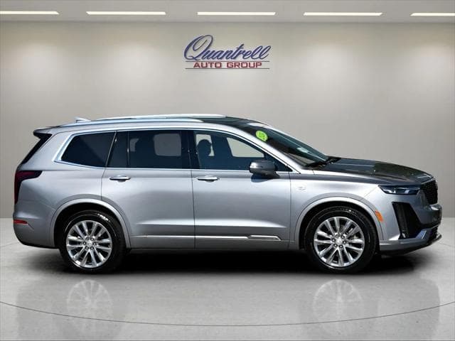 2024 Cadillac XT6 SUV in Argent Silver Metallic thumbnail 3