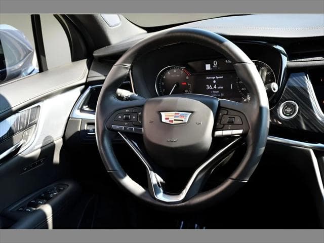 2024 Cadillac XT6 SUV in Argent Silver Metallic thumbnail 18