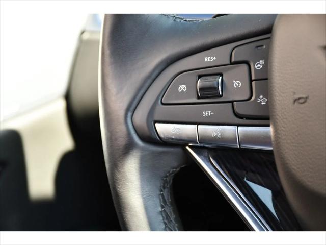 2024 Cadillac XT6 SUV in Argent Silver Metallic thumbnail 36