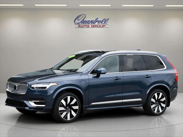 2024 Volvo XC90 Recharge Plug-In Hybrid SUV in Denim Blue Metallic thumbnail 8