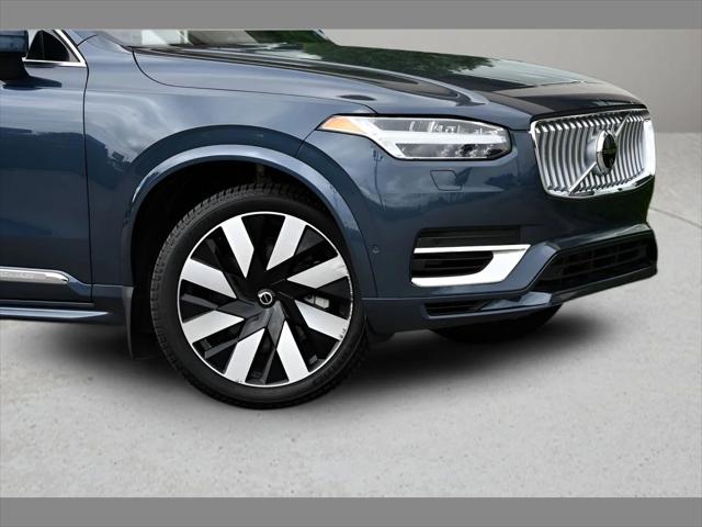 2024 Volvo XC90 Recharge Plug-In Hybrid SUV in Denim Blue Metallic thumbnail 10
