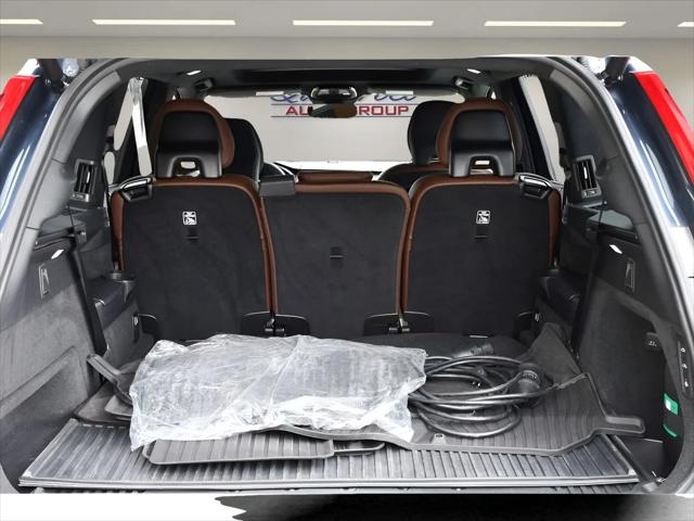 2024 Volvo XC90 Recharge Plug-In Hybrid SUV in Denim Blue Metallic thumbnail 26