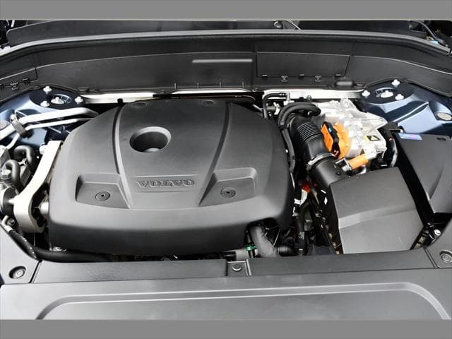 2024 Volvo XC90 Recharge Plug-In Hybrid SUV in Denim Blue Metallic thumbnail 28