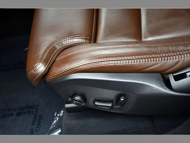 2024 Volvo XC90 Recharge Plug-In Hybrid SUV in Denim Blue Metallic thumbnail 35
