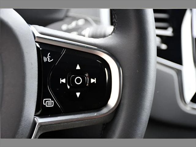 2024 Volvo XC90 Recharge Plug-In Hybrid SUV in Denim Blue Metallic thumbnail 36