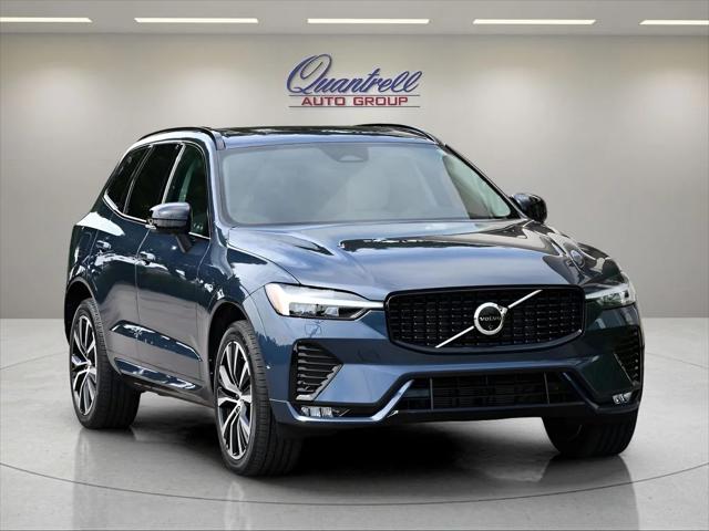 2024 Volvo XC60 SUV in Denim Blue Metallic - Image 2