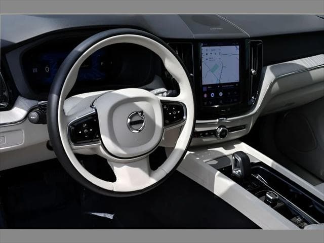 2024 Volvo XC60 SUV in Denim Blue Metallic thumbnail 13