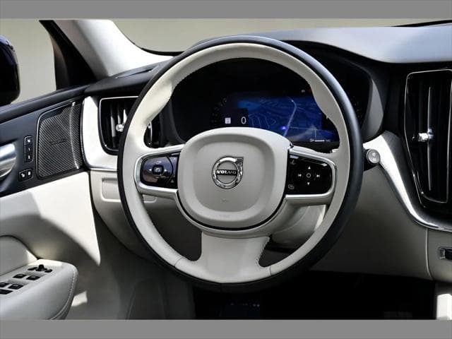 2024 Volvo XC60 SUV in Denim Blue Metallic thumbnail 17
