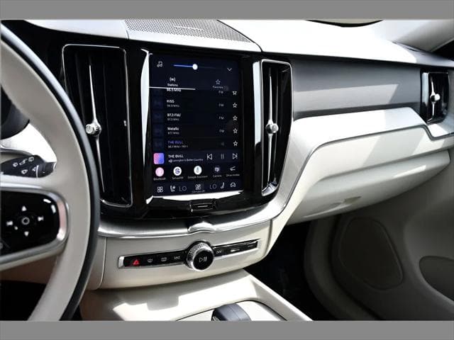 2024 Volvo XC60 SUV in Denim Blue Metallic thumbnail 20