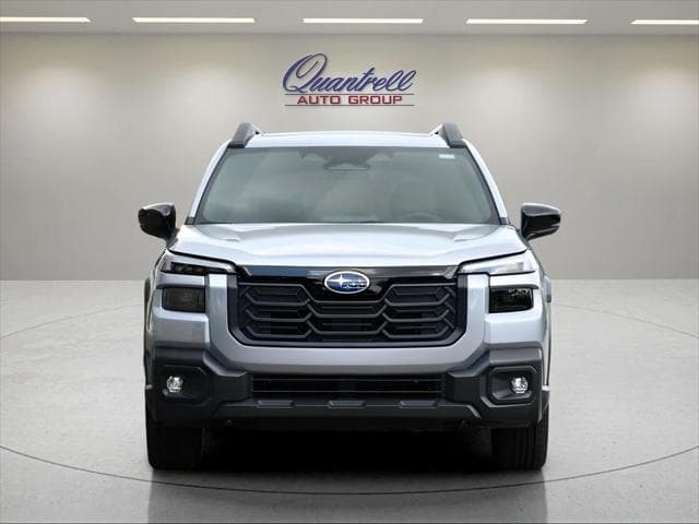 2026 Subaru Outback SUV in Ice Silver Metallic thumbnail 9