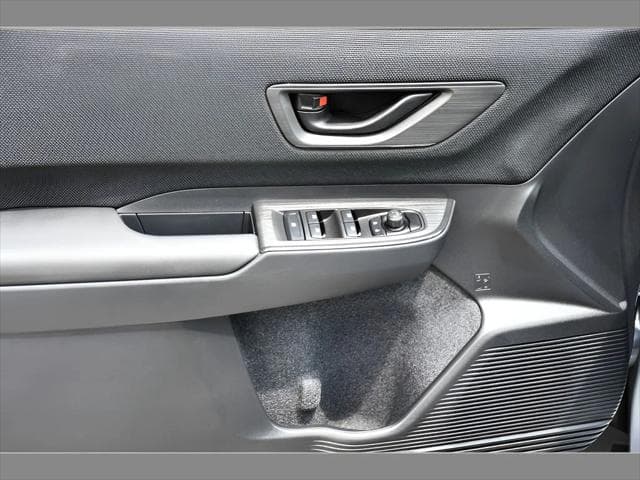 2026 Subaru Outback SUV in Ice Silver Metallic thumbnail 25