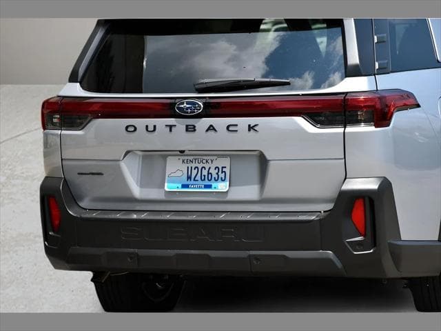 2026 Subaru Outback SUV in Ice Silver Metallic thumbnail 27