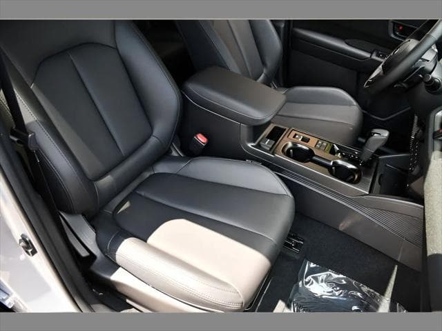 2026 Subaru Outback SUV in Ice Silver Metallic thumbnail 29