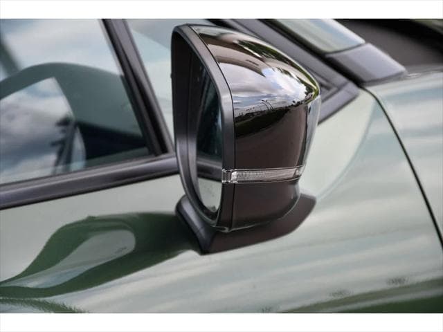 2026 Subaru Outback SUV in Deep Emerald Green Pearl thumbnail 28