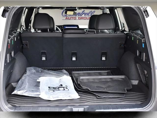 2026 Subaru Outback SUV in Crystal White Pearl thumbnail 23