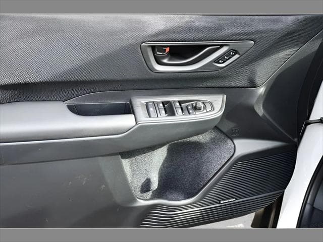 2026 Subaru Outback SUV in Crystal White Pearl thumbnail 26
