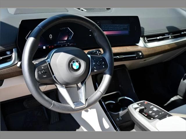 2025 BMW X1 SUV in Green thumbnail 13