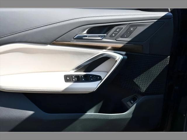 2025 BMW X1 SUV in Green thumbnail 24