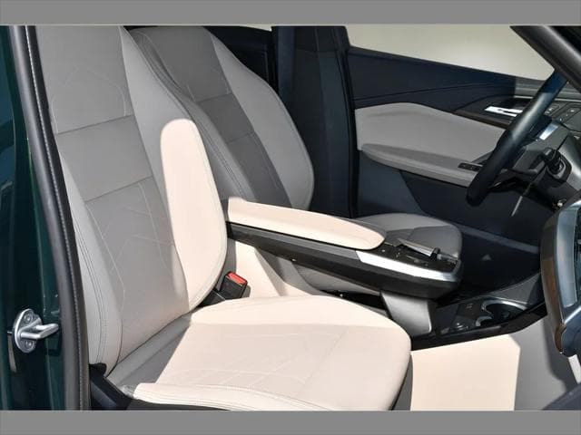 2025 BMW X1 SUV in Green thumbnail 29
