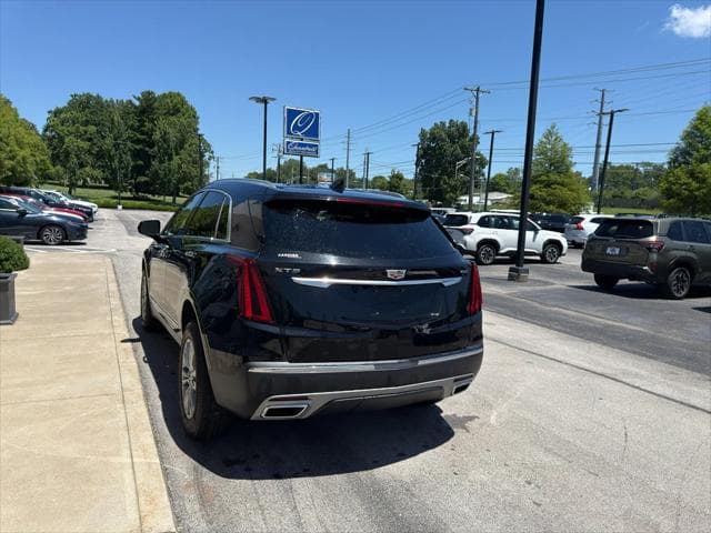 2023 Cadillac XT5 SUV in Stellar Black Metallic thumbnail 4