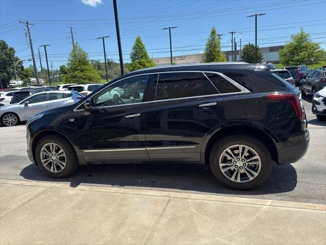 2023 Cadillac XT5 SUV in Stellar Black Metallic thumbnail 6
