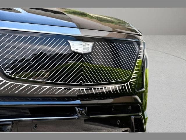2026 Cadillac VISTIQ SUV in Stellar Black Metallic thumbnail 11