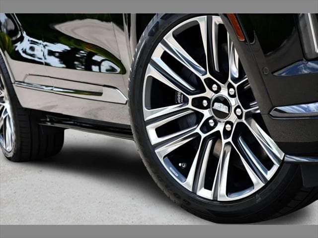 2026 Cadillac VISTIQ SUV in Stellar Black Metallic thumbnail 12