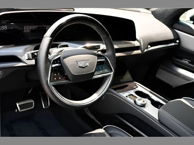 2026 Cadillac VISTIQ SUV in Stellar Black Metallic thumbnail 14