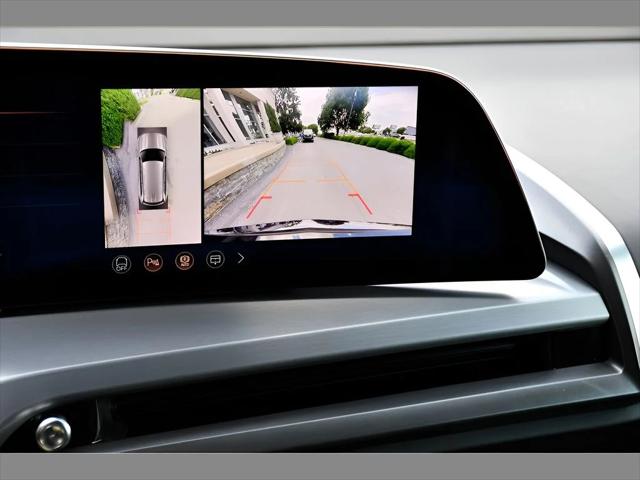 2026 Cadillac VISTIQ SUV in Stellar Black Metallic thumbnail 23