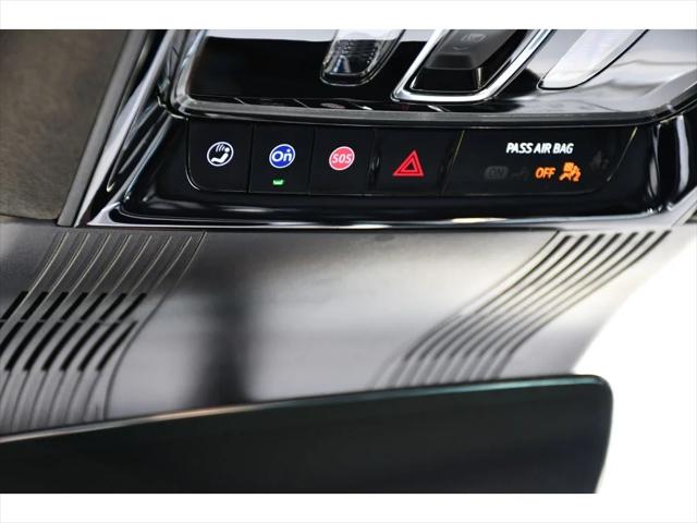2026 Cadillac VISTIQ SUV in Stellar Black Metallic - Image 36
