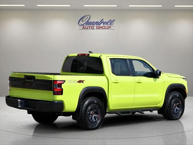 2026 Nissan Frontier Truck in Tactical Green Metallic thumbnail 4