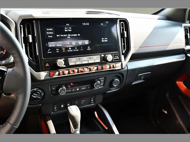 2026 Nissan Frontier Truck in Tactical Green Metallic thumbnail 20