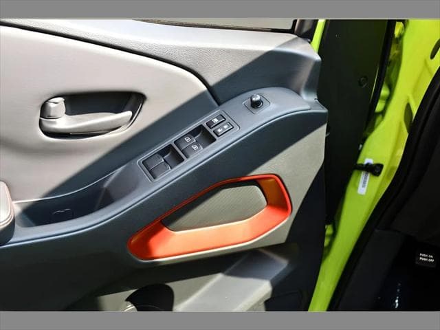 2026 Nissan Frontier Truck in Tactical Green Metallic thumbnail 25
