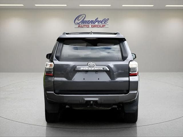 2021 Toyota 4Runner SUV in Magnetic Gray Metallic thumbnail 5
