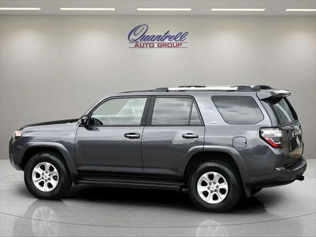 2021 Toyota 4Runner SUV in Magnetic Gray Metallic thumbnail 7