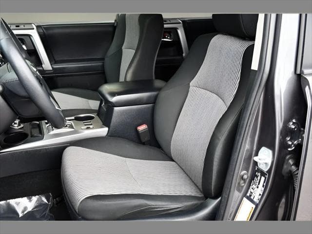 2021 Toyota 4Runner SUV in Magnetic Gray Metallic thumbnail 14
